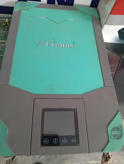fronus inverter 6kw 48 volt 4 battery supported good condition