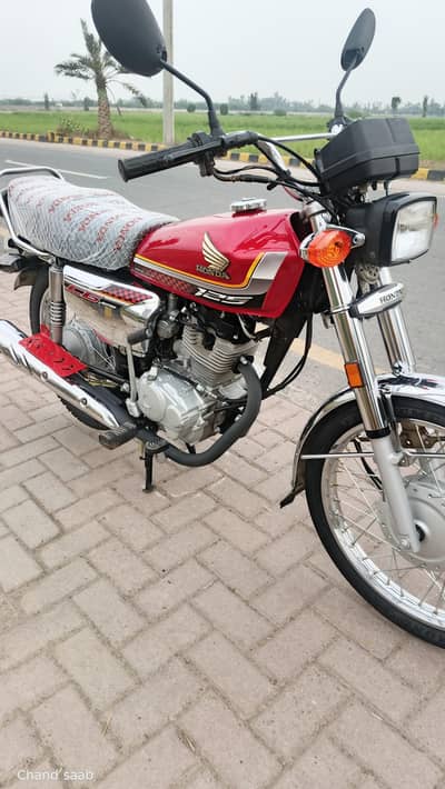 Honda self star 125 25 model brand new showroom condition 03396464638