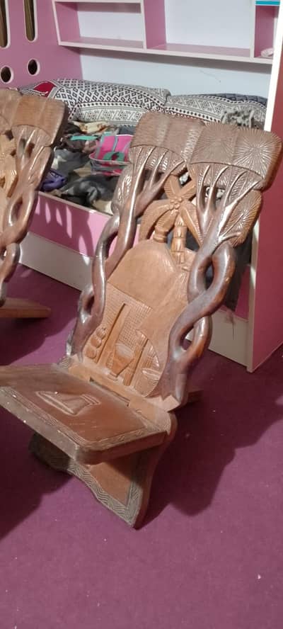 African Tribe Congo Chairs with table