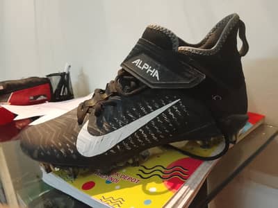 ORIGINAL Nike alpha studs