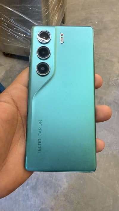 Tecno Camon 40 10/10 Condition – Warranty Available