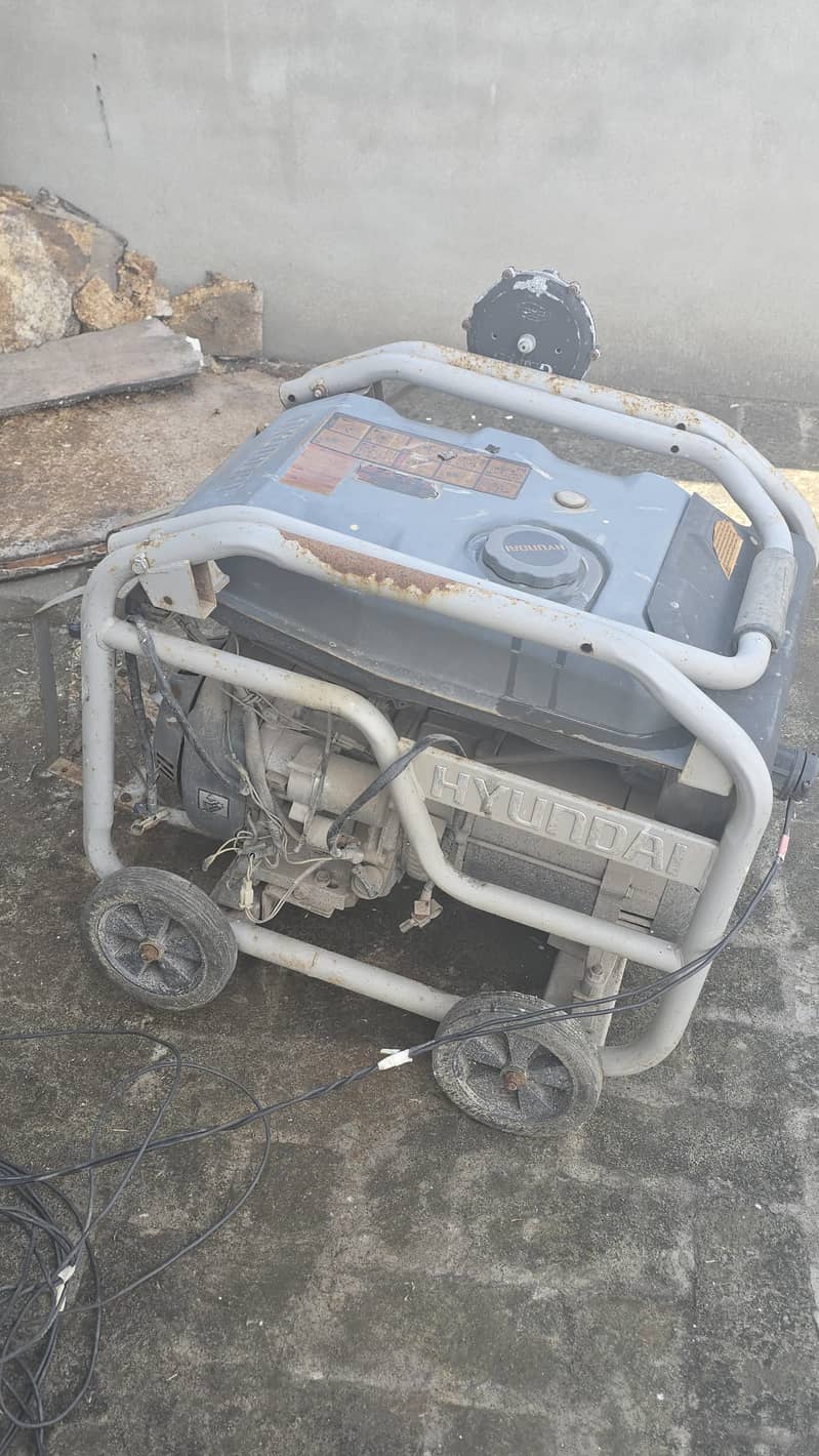 Hyundai 6.5 KVA Petrol Generator Fuel Petrol for sale 1
