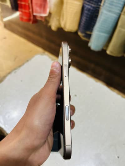 One month official warranty