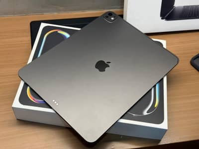 i Pad Pro M5 13 1TB Apple care 2026 magic keyboard