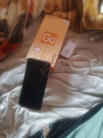 Tecno spark go 1 8/64gb box and charger available 8 month use