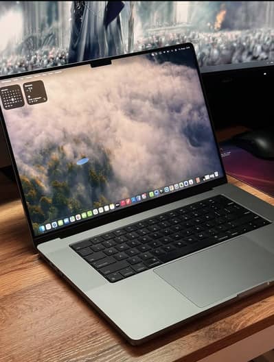 M1 pro 2021 16.2 inch 32 Gb Ram liquid Retina XDR Diplay