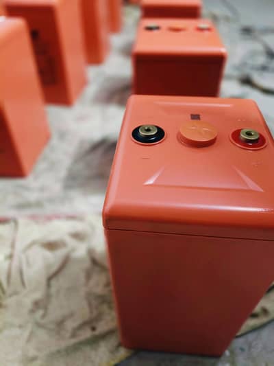 • Sacred Sun Dry cel 2V 600 Amp • Latest Model  • 600 Ampare  • 2 Volt