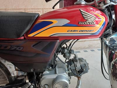 Honda CD 70 lush o3o417654o8