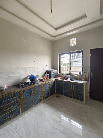 8 marla lower portion available for rent in Bahria orchard phase 2 Lahore