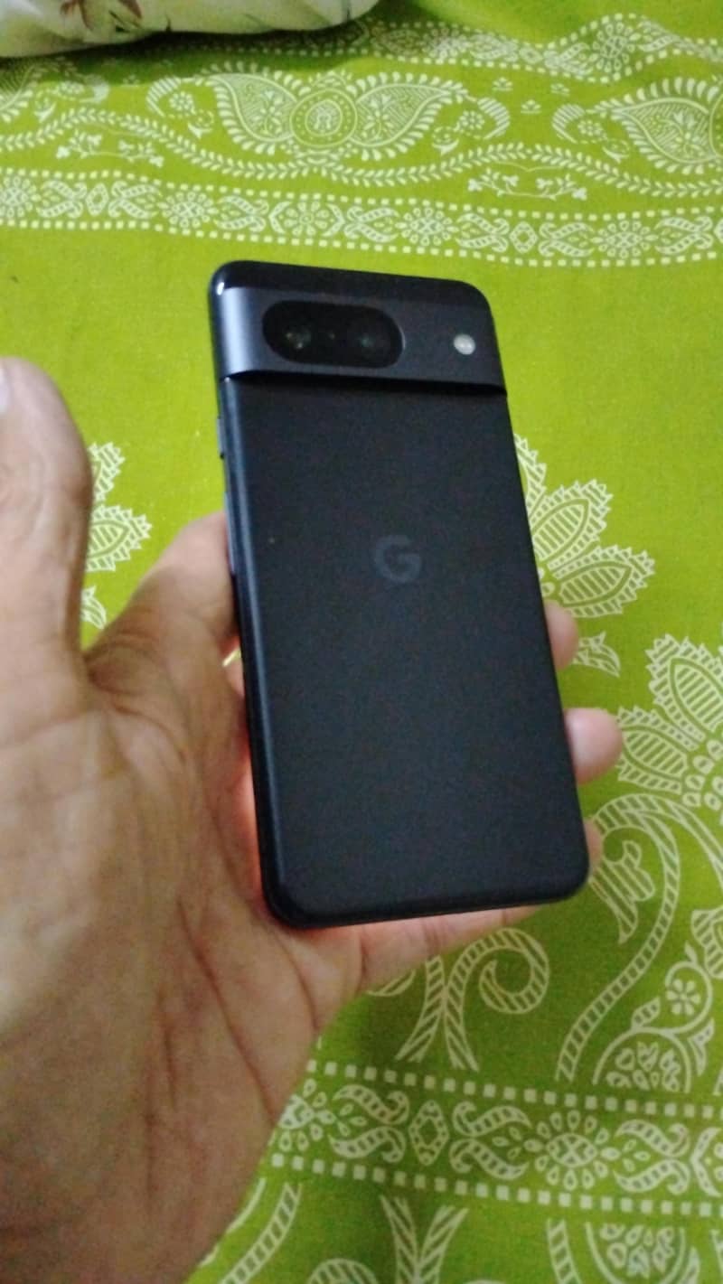 Google Pixel 8 3