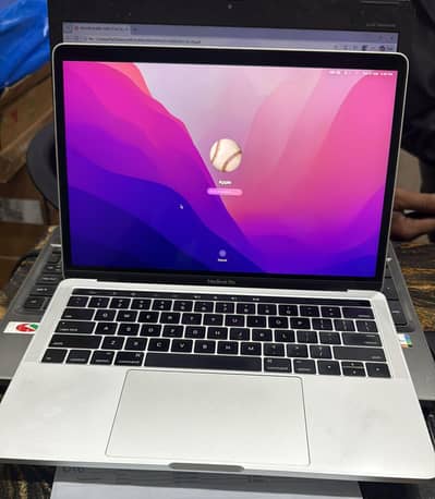 Apple MacBook pro 13" touch bar 8 gb/256 gb 2016 10/10