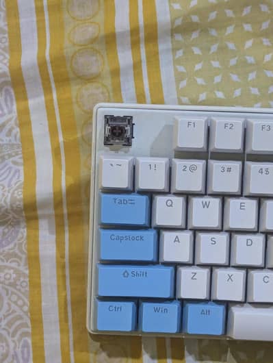 mechanical keyboard with rgb light