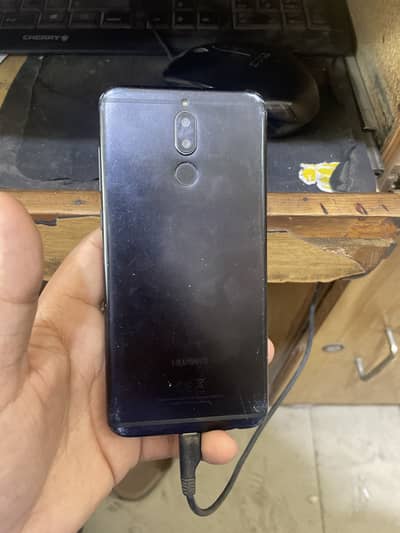 Hawaie mate 10 lite