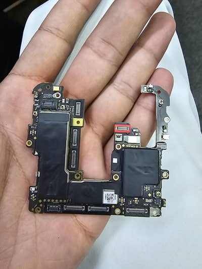 one plus 7 pro 8/256 board only condition 10/10  no repair