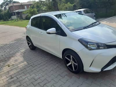 Toyota Vitz Pearl White 14/17 Excellent Condition