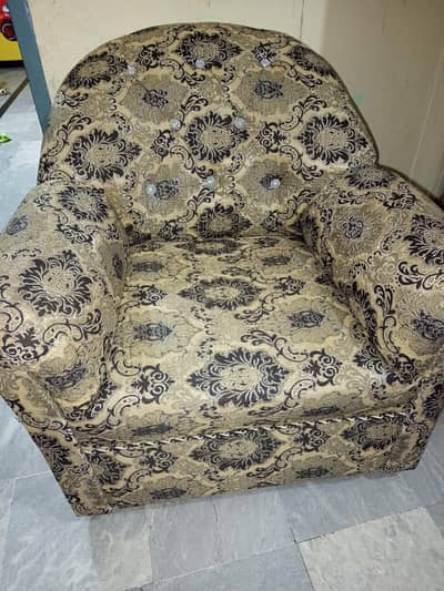 sofa set good condition urgent sale