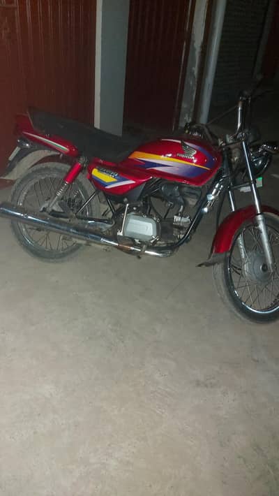 honda 100cc bike for sail need money