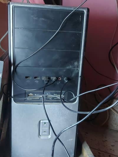 2weeks used pc and the condition is very well done urgent sell
