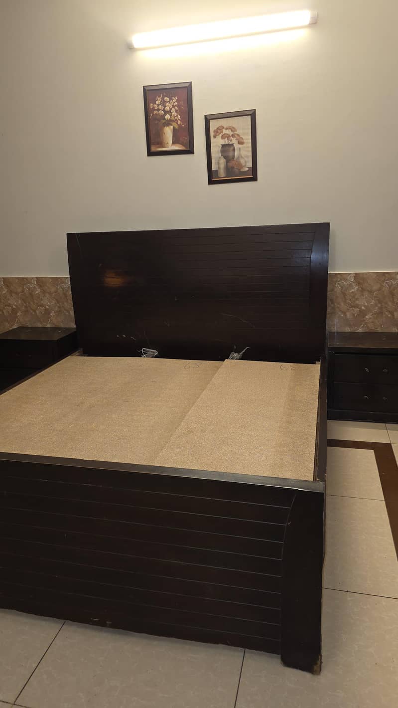 Double Bed || Dressing table|| Side table || Condition  8/10 3