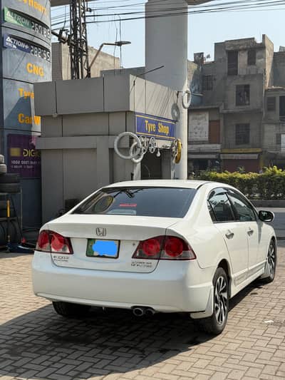 honda civic. 2011 modal full option