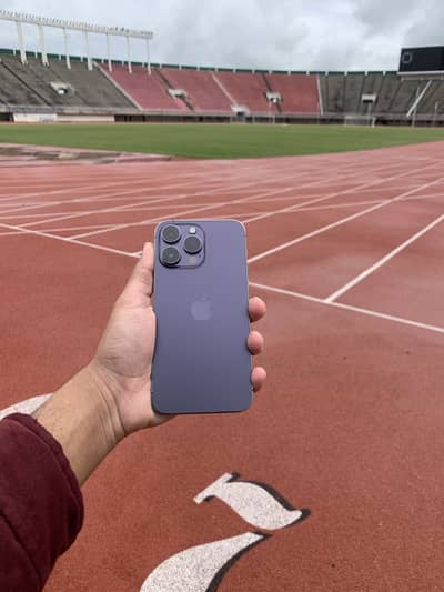 Iphone 14 pro max with original box