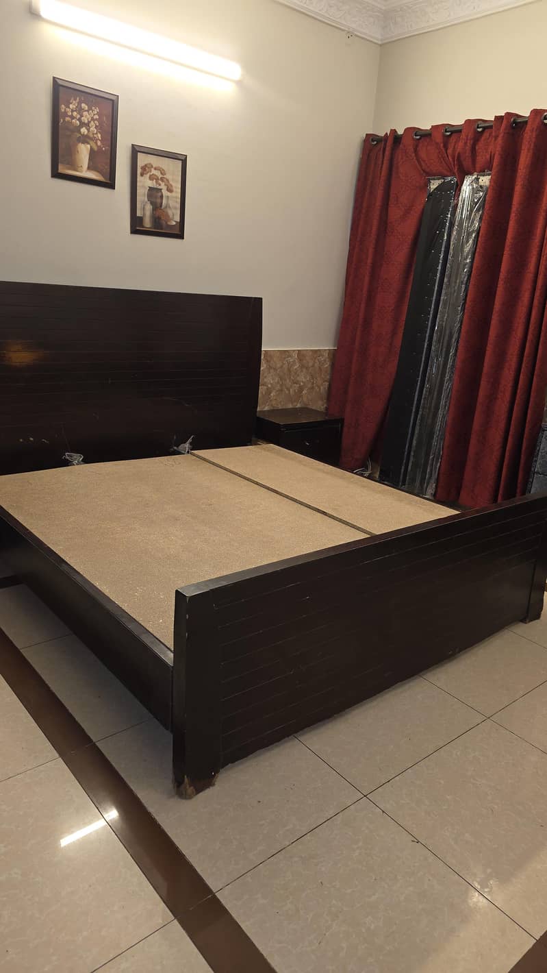 Double bed 0