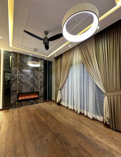 10 Marla Brand New House Available For Rent