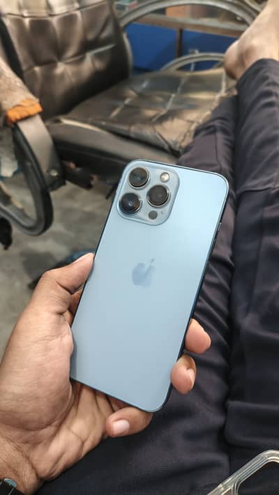 Iphone 13 pro factory unlock siyara blue colour with box