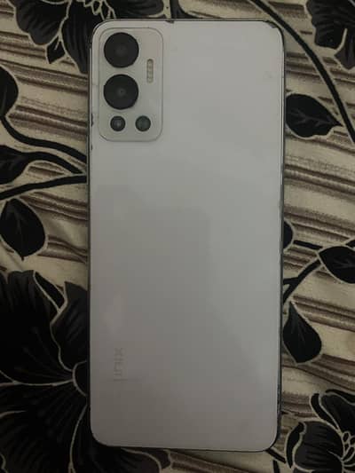 Infinix Hot 12
