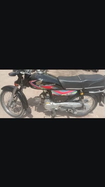 Honda 70 (2018) urgent sell  10/8 condition