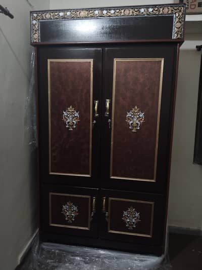 Woden Almari for Sale