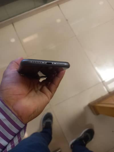 I phone 11 jv battery health 94   storage 128gb all OK