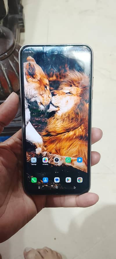 Tecno spark go1 4+4/128