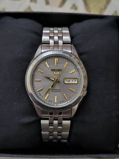 Seiko 5 21 Jewels Automatic