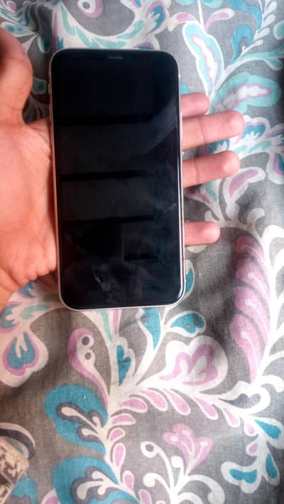 I phone xr all ok seald phone factory unlocked