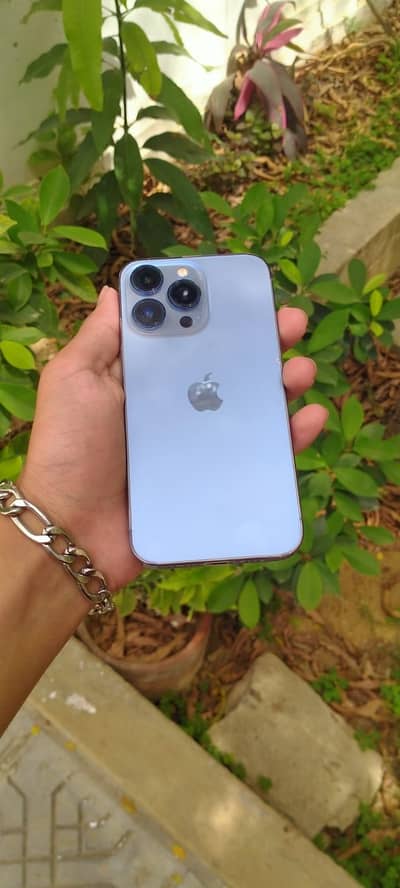 iPhone 13 Pro