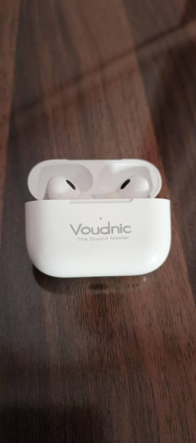 Voudnic Bluetooth Earbuds Fresh Condition Urgent Sell