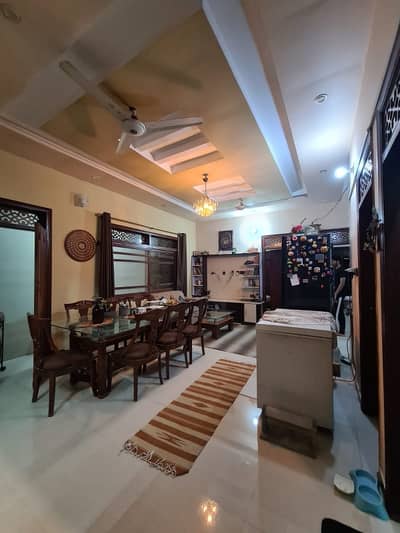 North nazimabad block i ground floor portion for sale Planning of 3 bed DD 3 attached washrooms Subleased done