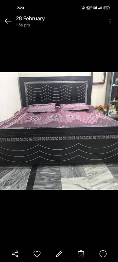 king size bed and mattress
