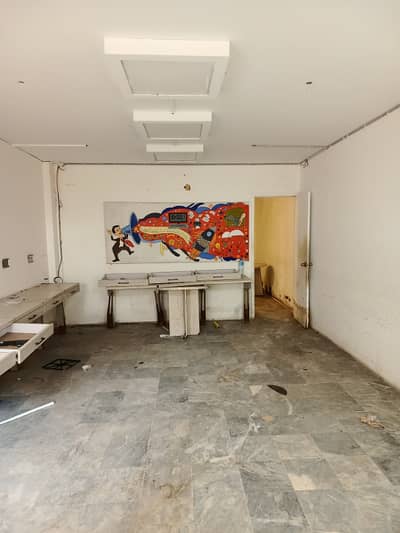 5 Marla First floor Hall available for rent