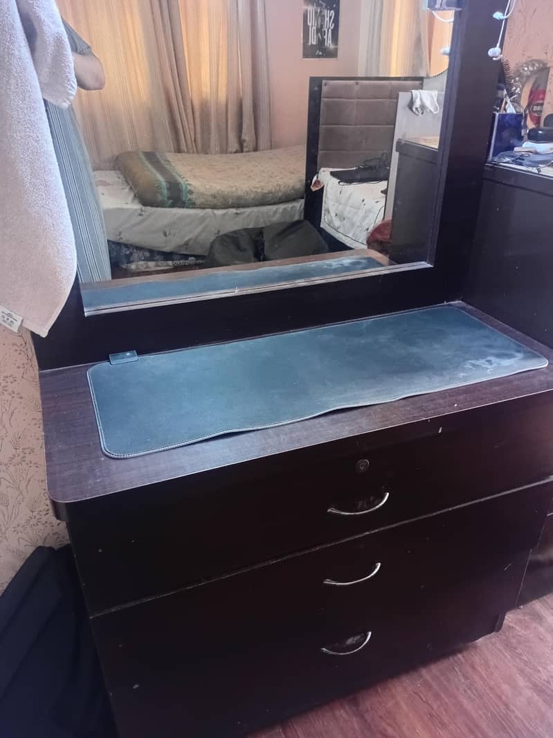 Dressing Table 2