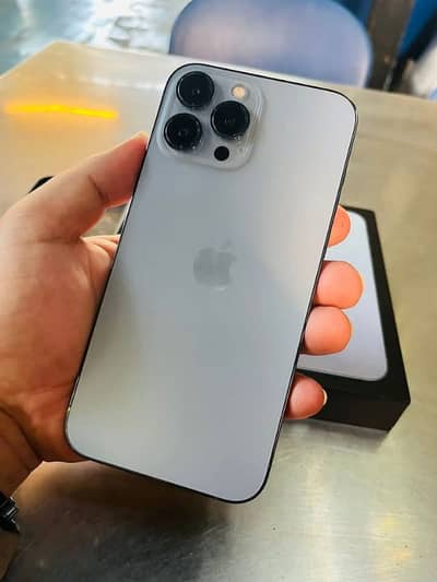 iPhone 13 pro max with full box for sale me