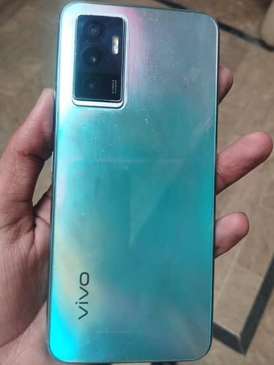 vivo23e with charger