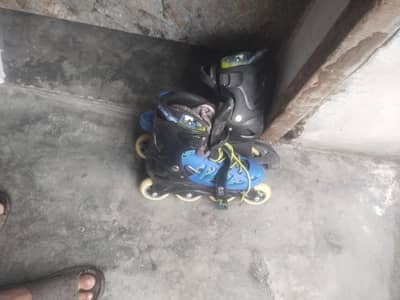 Skating shoes for sale
