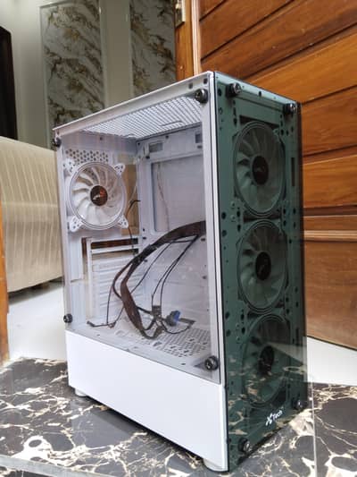 Xtech F8 4 Rgb fans Case