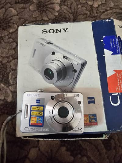 sony Cybershot DSC W70