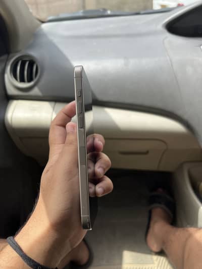 iPhone 15 pro max jv