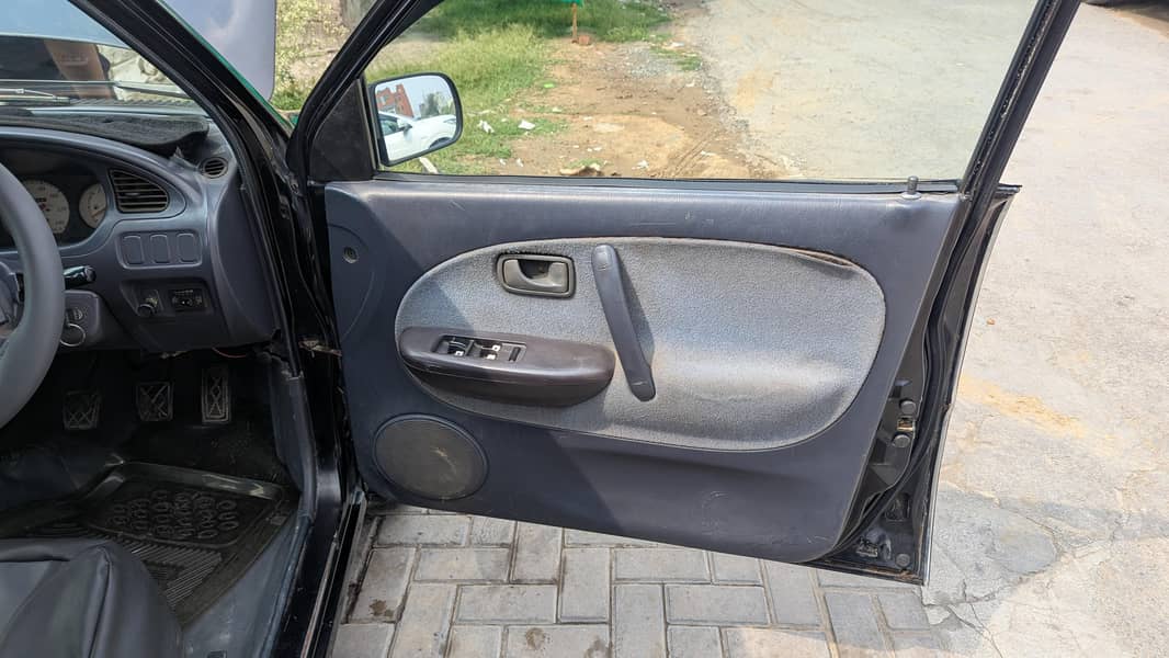 Daihatsu coure 2007 4