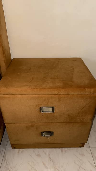 Bed set side table dressing and chairs