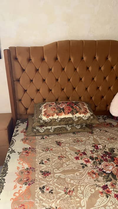 Bed set side table dressing and chairs